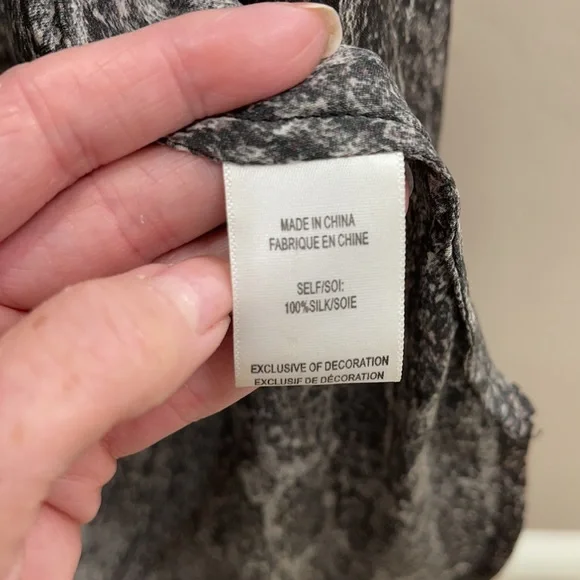 Haute Hippie Silk Button Down Open Back Long Sleeve Studded Blouse Brown Blk XS - Picture 8 of 13